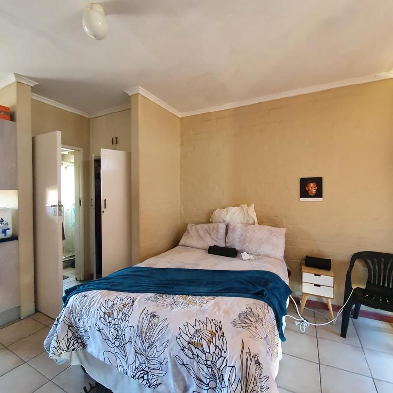 To Let 1 Bedroom Property for Rent in Grahamstown Central Eastern Cape